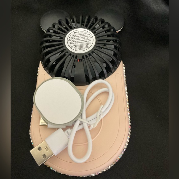 SOLD! Glam hand held fan - Picture 3 of 3